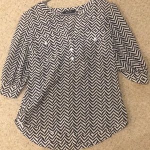 41 Hawthorne black and white print top